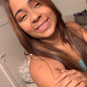 Meet your Posher, Claritza